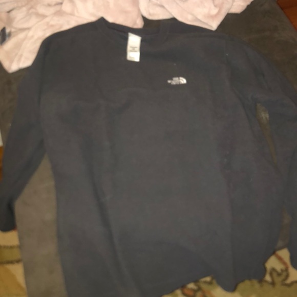 Pullover - Picture 1 of 3